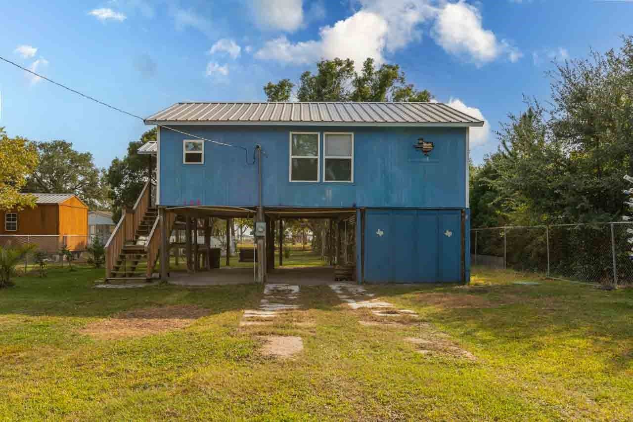 Real estate property located at 128 Bayshore, Chambers, Anahuac, TX, US