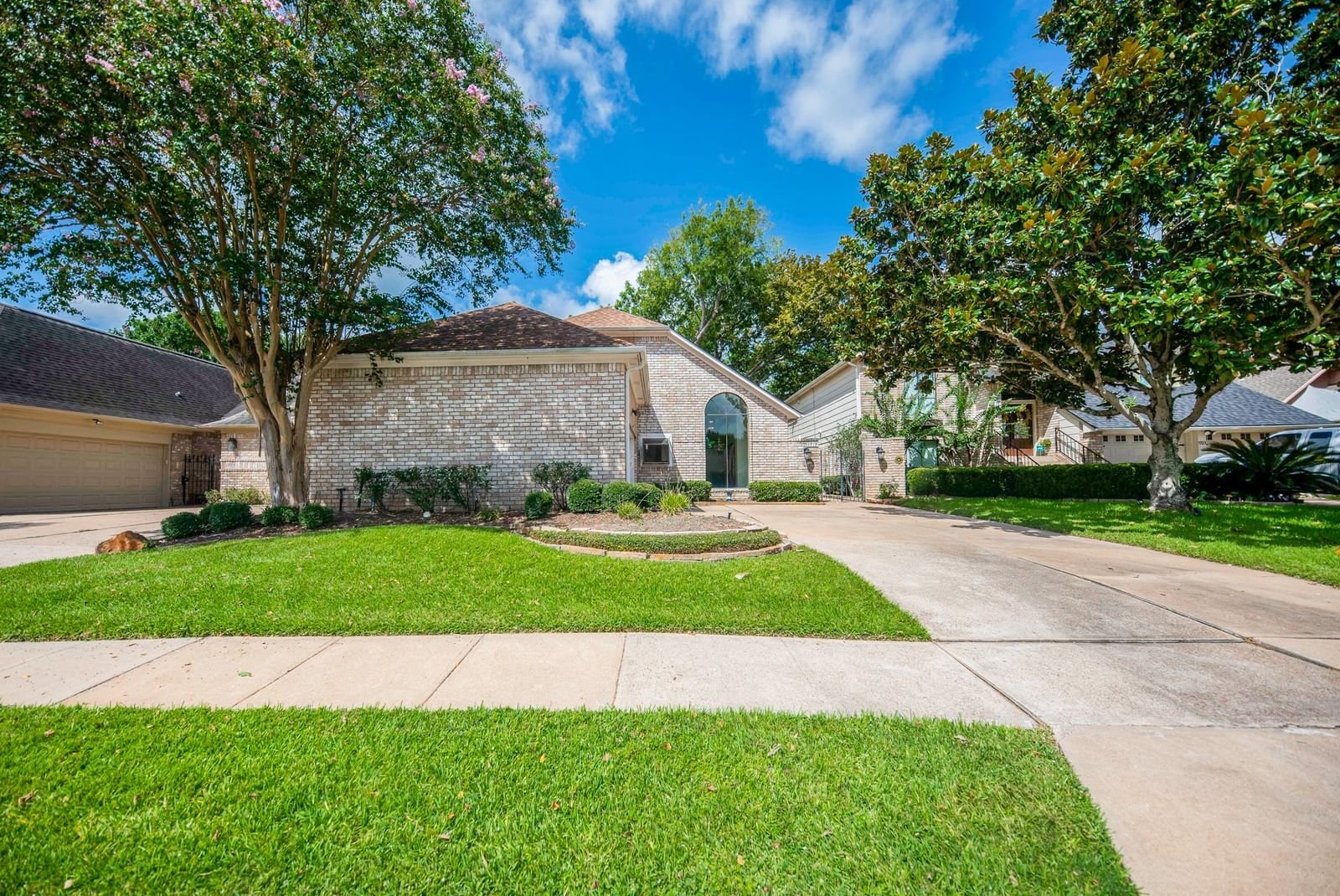 Real estate property located at 1719 Mayweather, Fort Bend, Pecan Grove Plantation, Richmond, TX, US