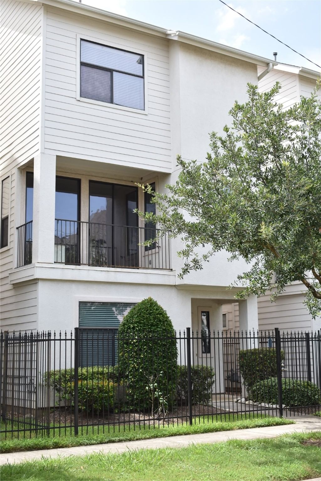 Real estate property located at 712 Live Oak, Harris, Waterhill Homes/Rusk Sec 01, Houston, TX, US