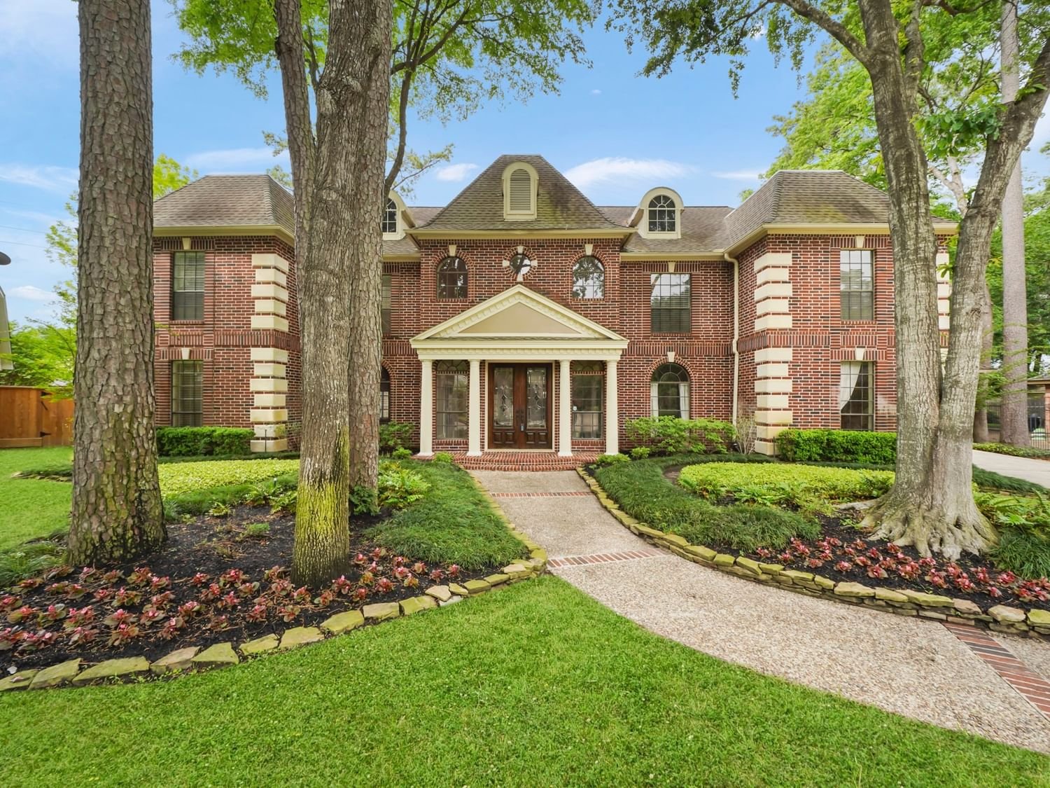 Real estate property located at 5230 Wincroft, Harris, Woods/Wimbledon Sec 02, Houston, TX, US