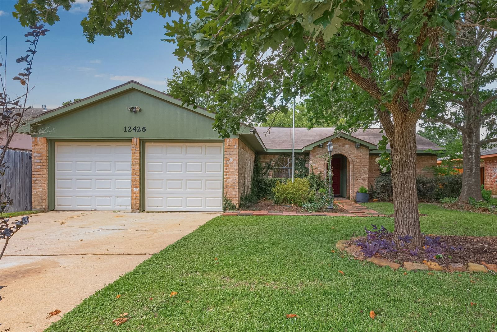 Real estate property located at 12426 Plumbrook, Harris, Huntington Village Sec 02, Houston, TX, US