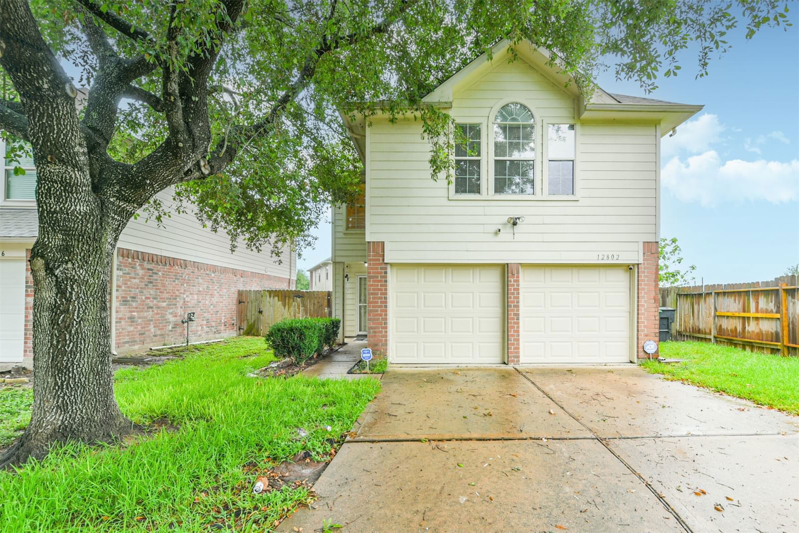 Real estate property located at 12802 Claycliff, Harris, Southway Sec 01 Amd, Houston, TX, US