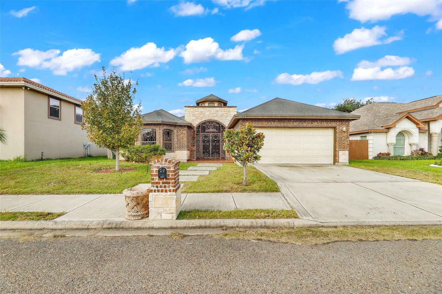 Real estate property located at 2217 Grapefruit, Hidalgo, Hackberry Manor, Mission, TX, US