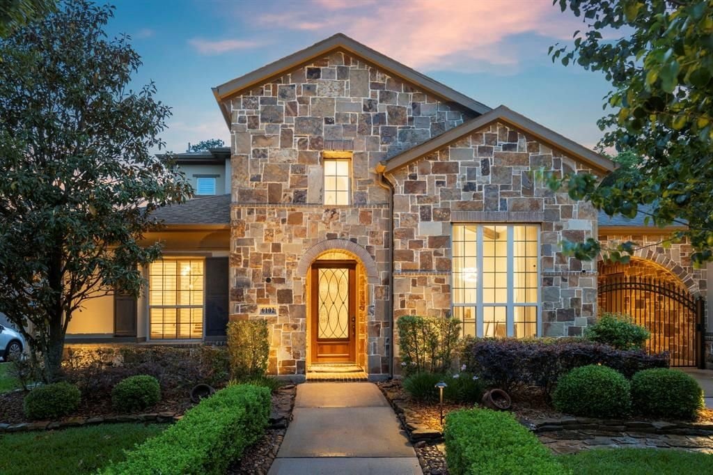 Real estate property located at 6102 Majestic Pines, Harris, Royal Shores, Kingwood, TX, US