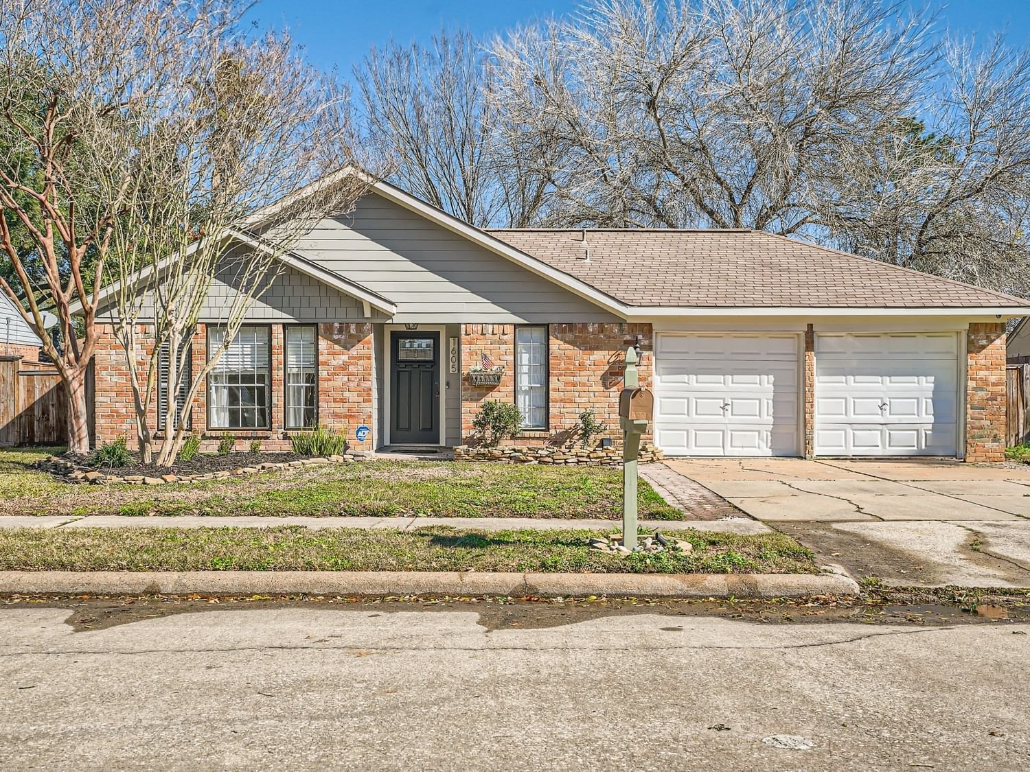 Real estate property located at 1605 Pecan Hollow, Brazoria, Dixie Hollow Pearland, Pearland, TX, US