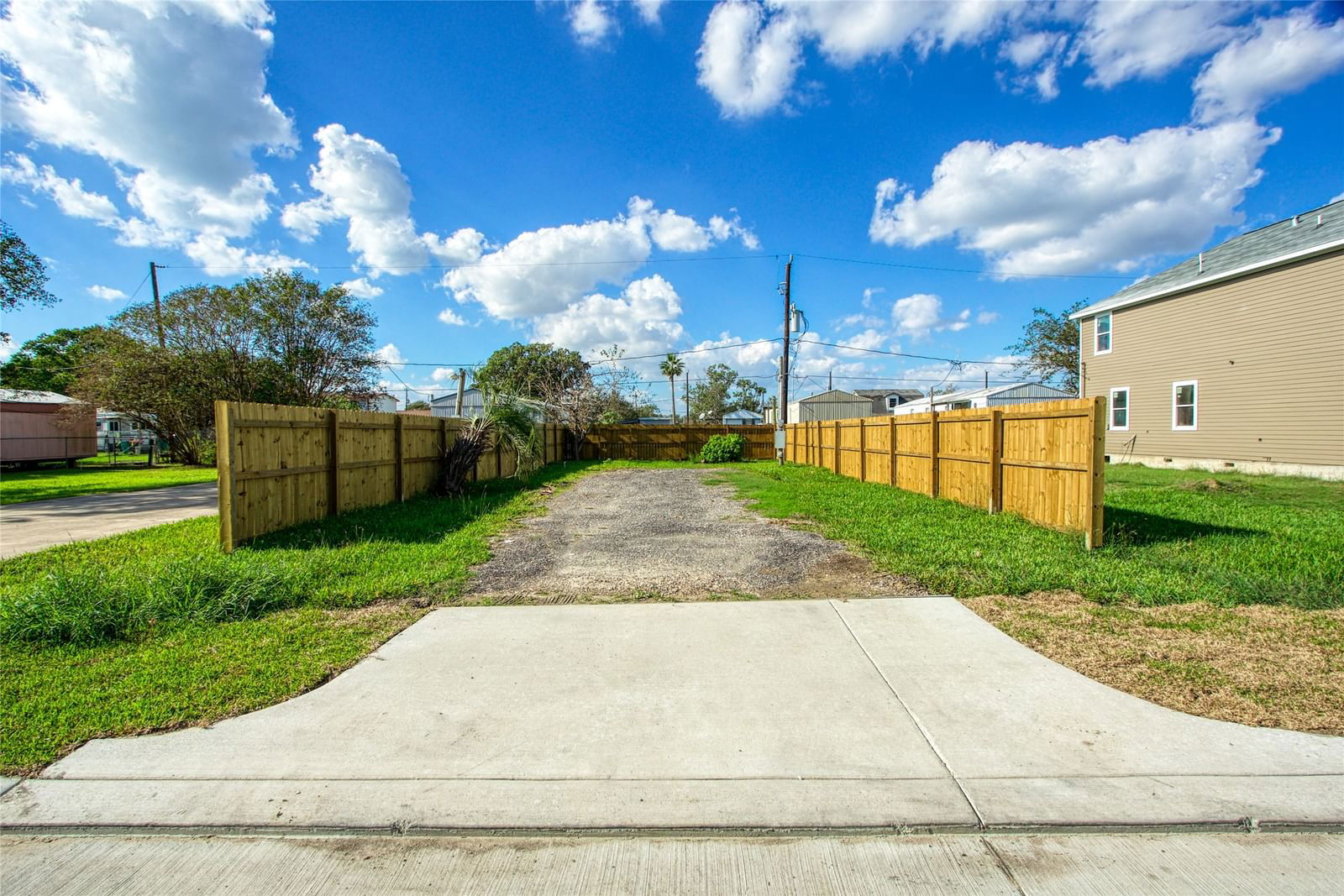 Real estate property located at 142 Flamingo Bight, Harris, Bay Oaks Harbor Amd, Baytown, TX, US