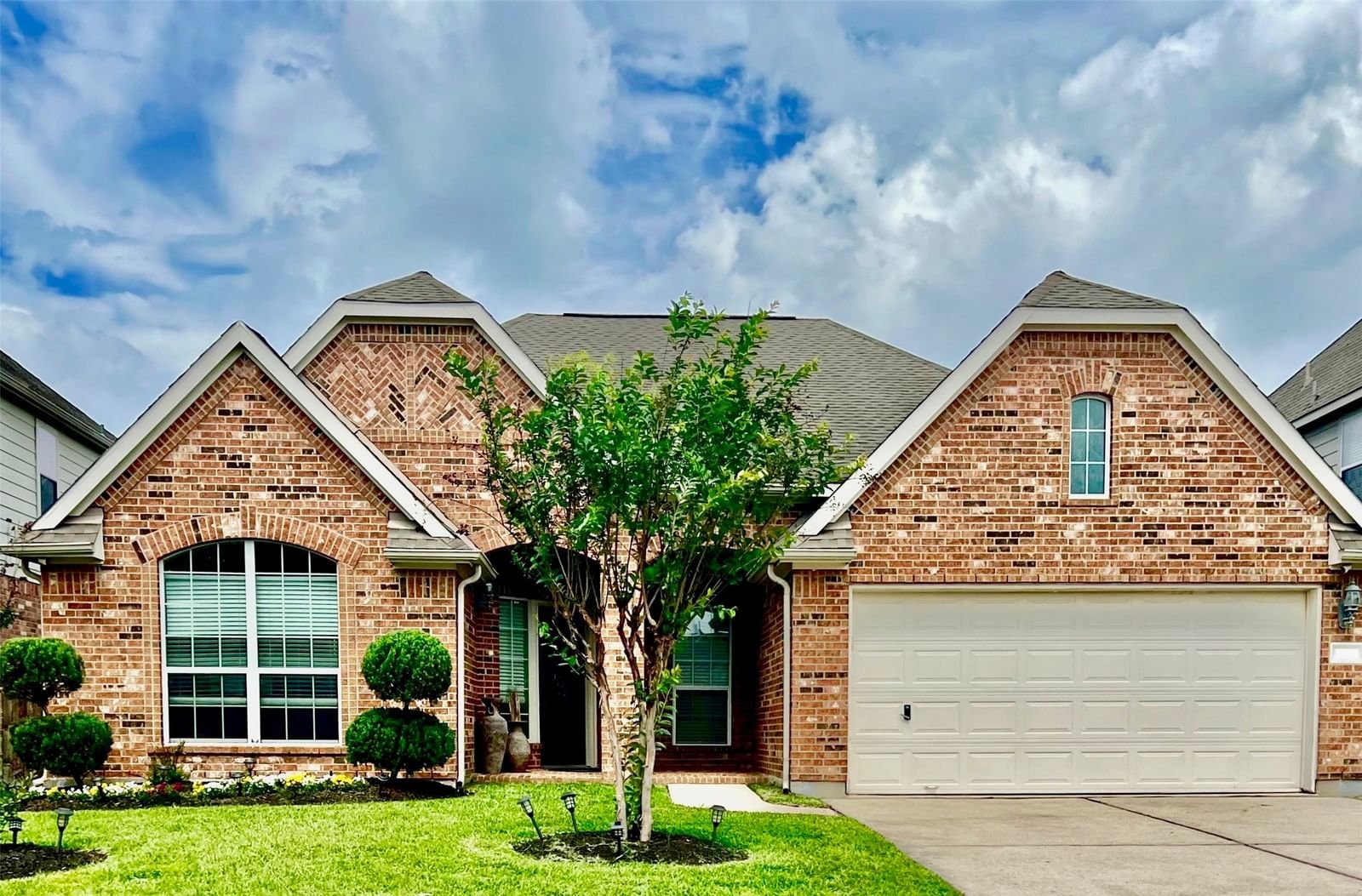 Real estate property located at 2104 Catamaran Cove Dr, Fort Bend, 6887-45 - Shadow Creek Ranch SF-45A, Pearland, TX, US