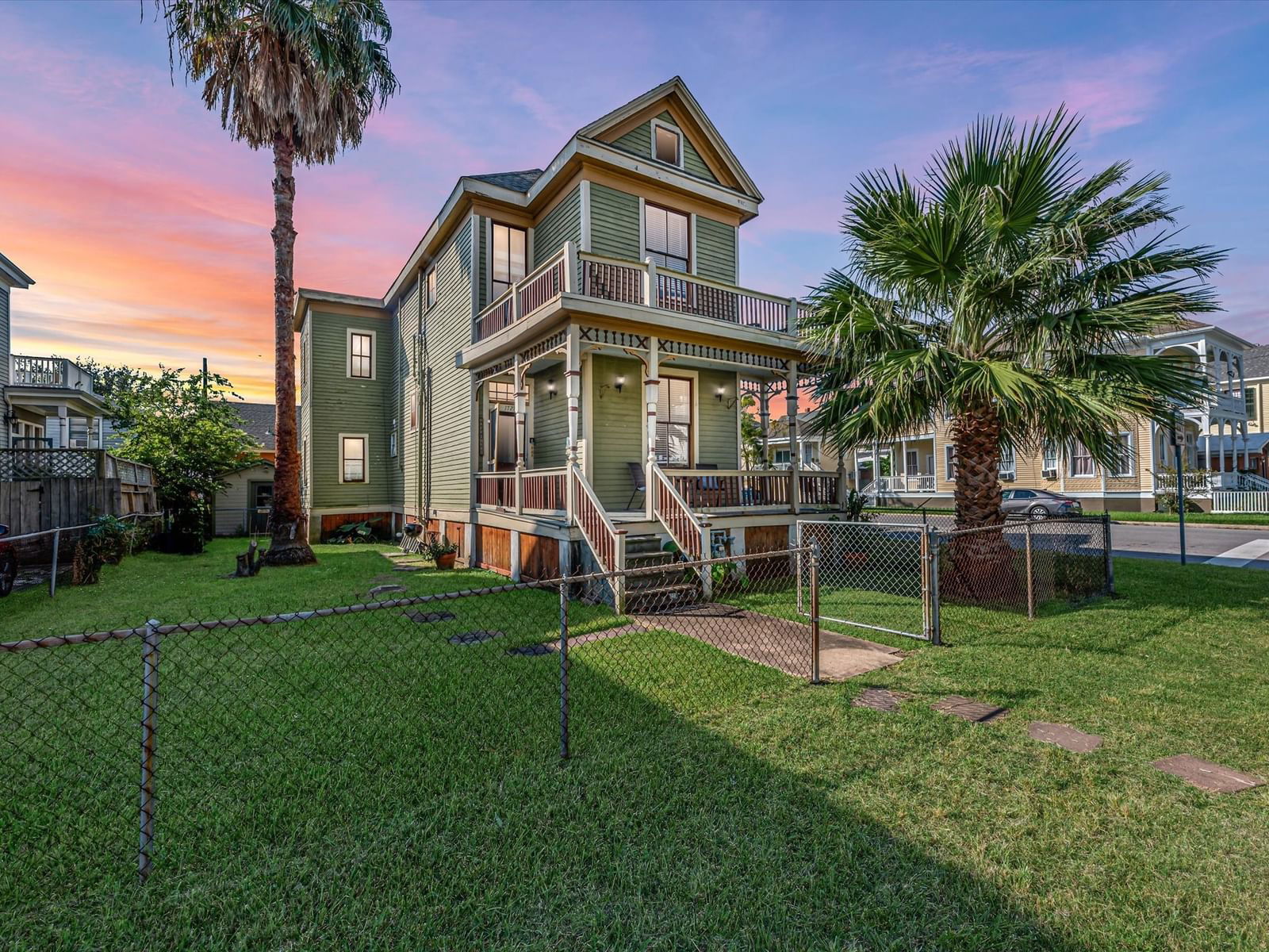 Real estate property located at 1727 Church, Galveston, Galveston Townsite, Galveston, TX, US