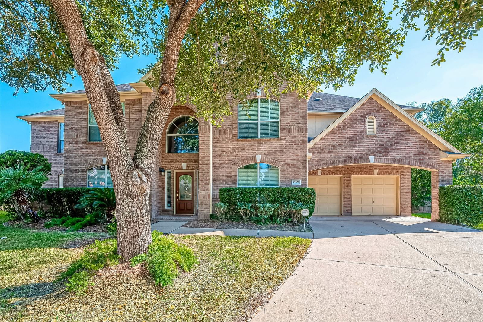 Real estate property located at 13651 Schumann, Fort Bend, Orchard Lake Estates Sec 1, Sugar Land, TX, US