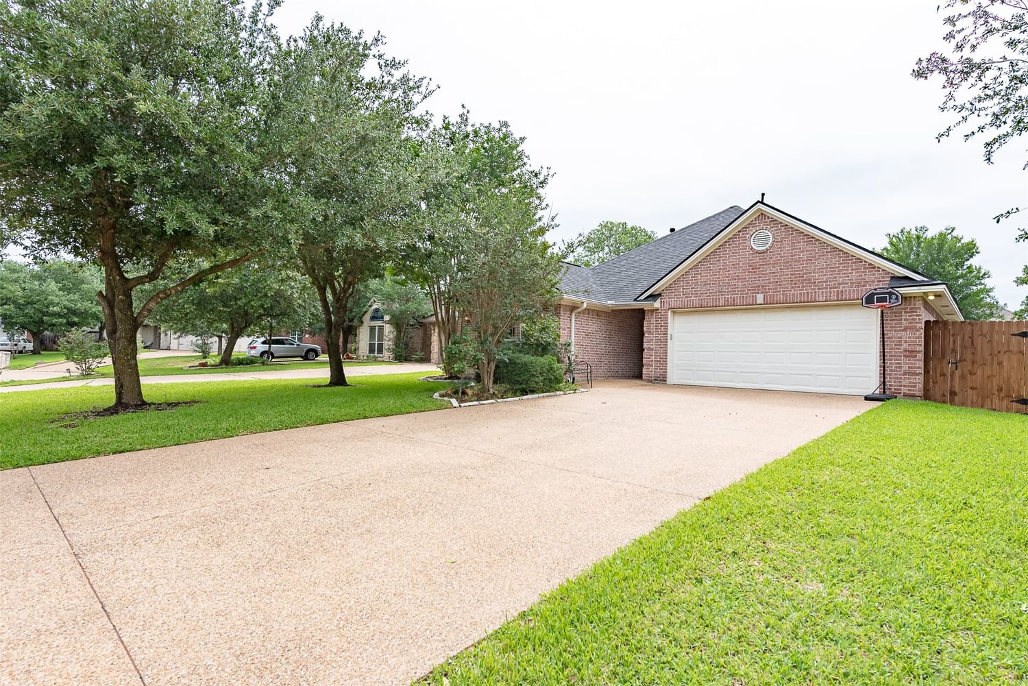 Real estate property located at 4414 Pickering, Brazos, Castlegate Sec 04 Ph 02, College Station, TX, US