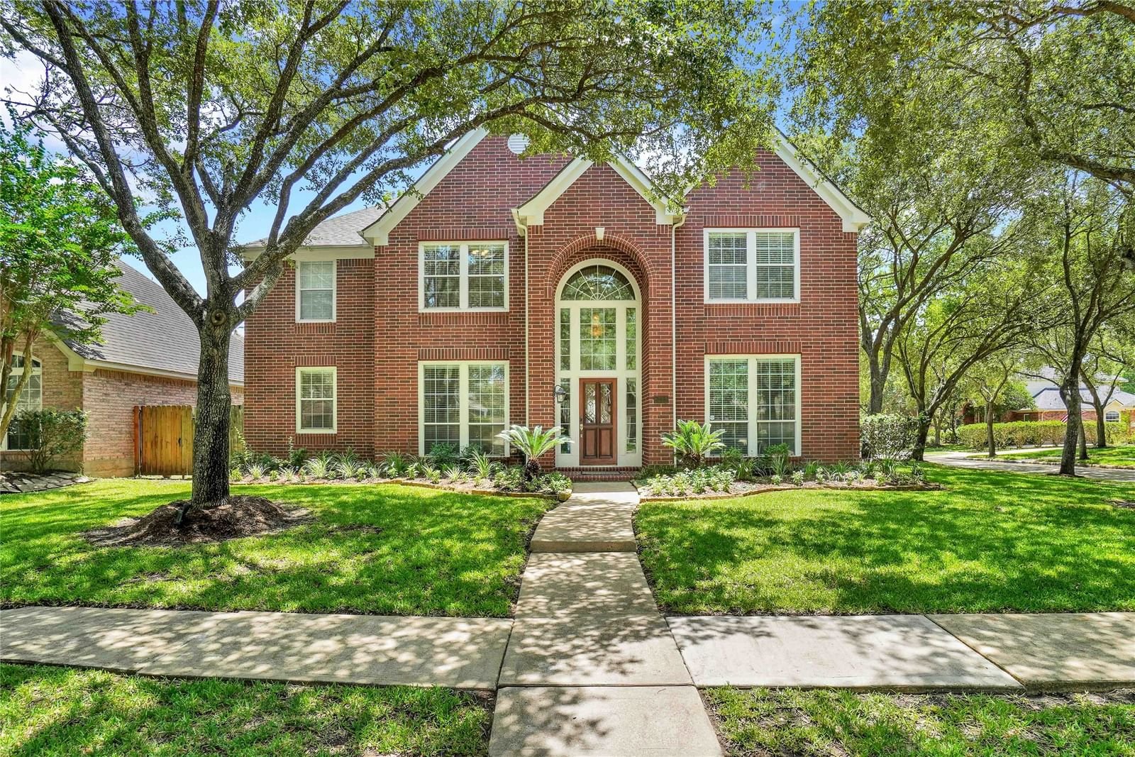 Real estate property located at 1223 Braelinn, Fort Bend, New Territory Prcl Sp-2, Sugar Land, TX, US