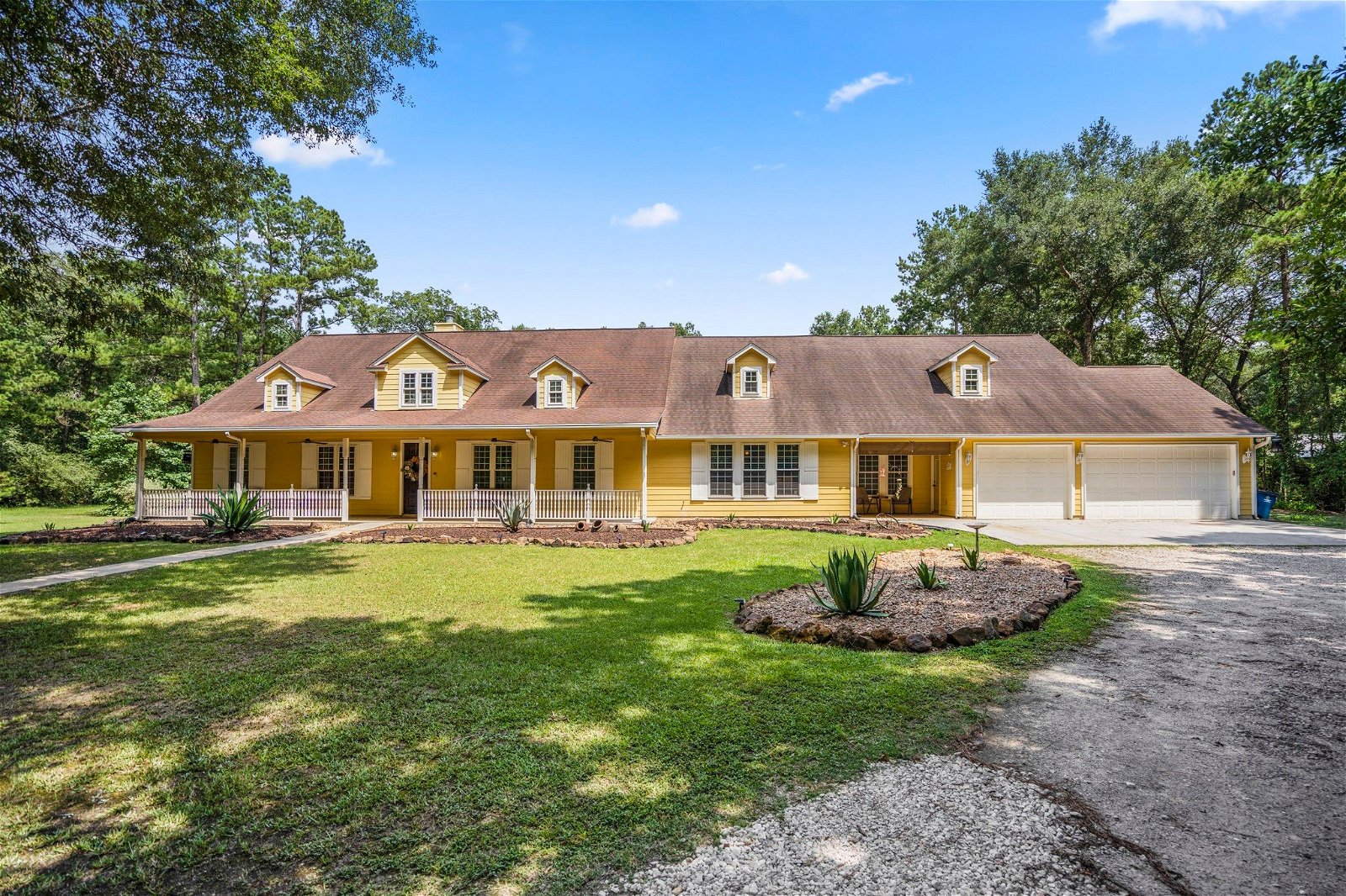 Real estate property located at 23947 Wild Forest, Montgomery, New Caney, TX, US