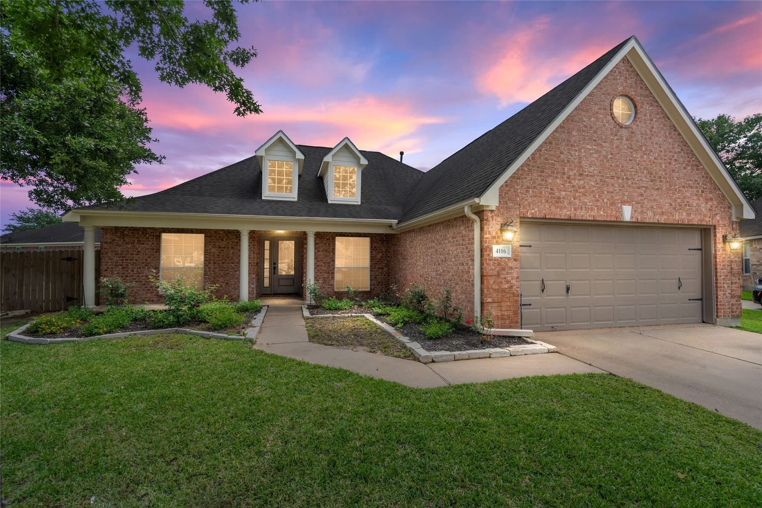 Real estate property located at 4106 Cascade Oaks, Harris, Grand Oaks, Houston, TX, US