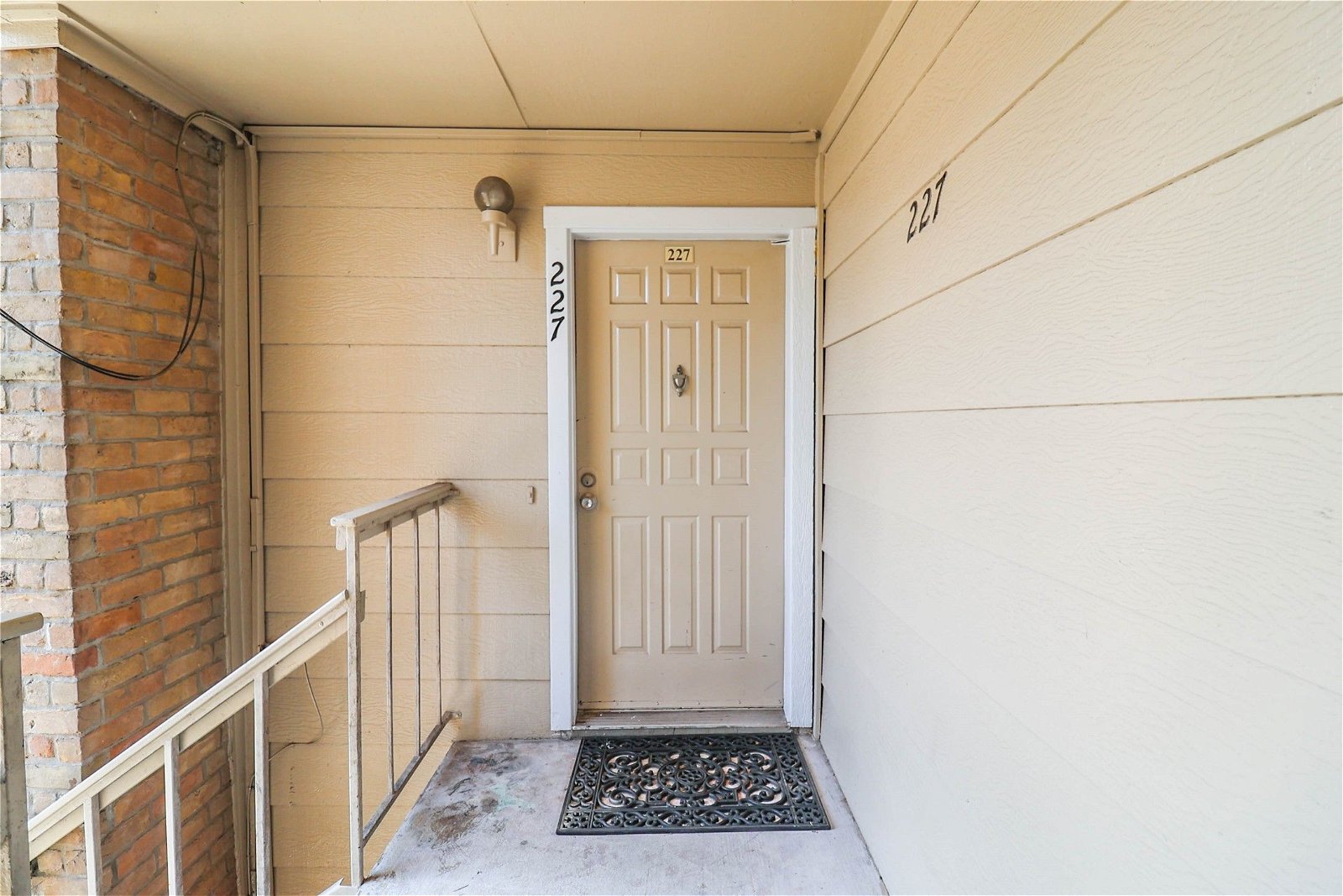 Real estate property located at 2120 Wilcrest #227, Harris, Lakecrest Condo Ph 03, Houston, TX, US