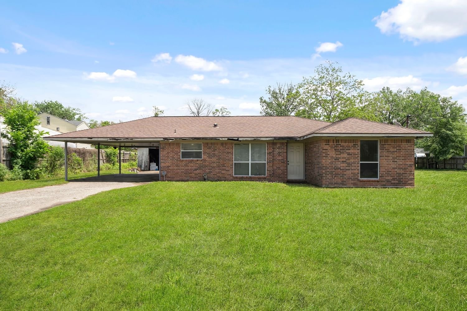 Real estate property located at 650 W Brentwood, Harris, Old River Terrace, Channelview, TX, US