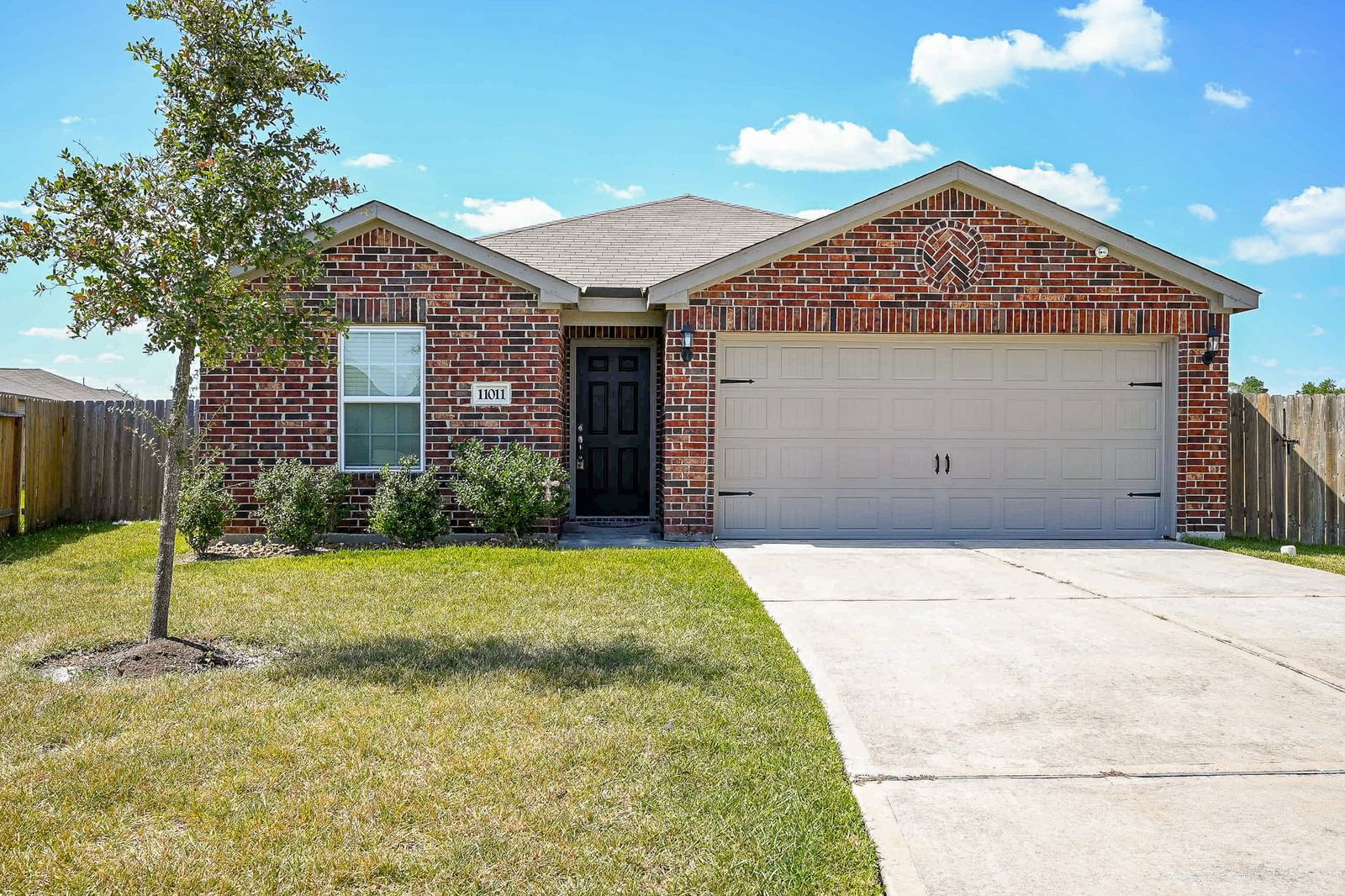 Real estate property located at 11011 Victoria Oak Bend, Harris, Balmoral Park Lakes East Sec 4, Humble, TX, US