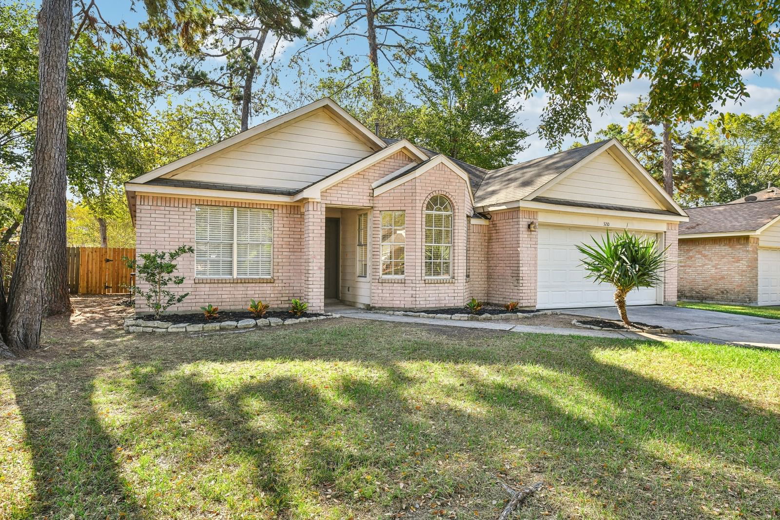 Real estate property located at 3210 Pine Dust, Harris, Timber Lane Sec 11, Spring, TX, US