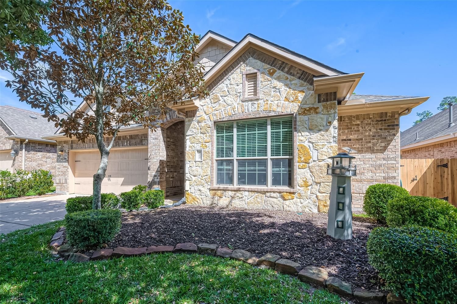 Real estate property located at 107 Forest Elk, Montgomery, Woodforest 01, Montgomery, TX, US