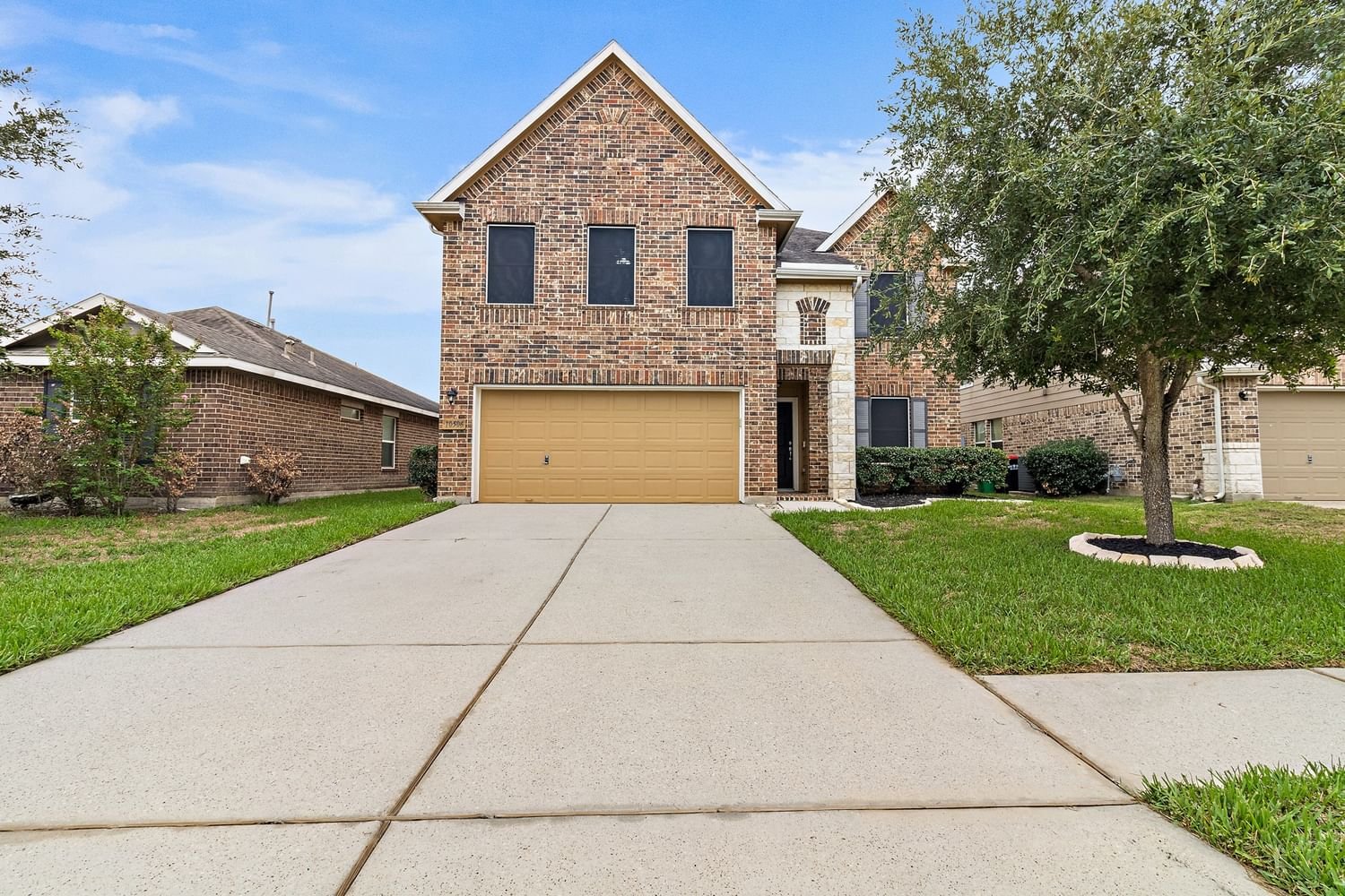 Real estate property located at 10506 Devinwood, Chambers, Baytown, TX, US