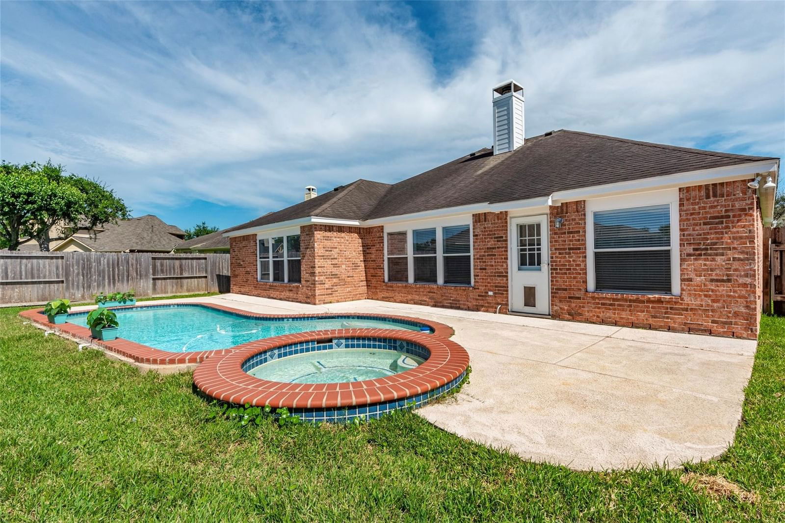 Real estate property located at 122 Sandstone Bend, Galveston, Lakes In Bay Colony, League City, TX, US