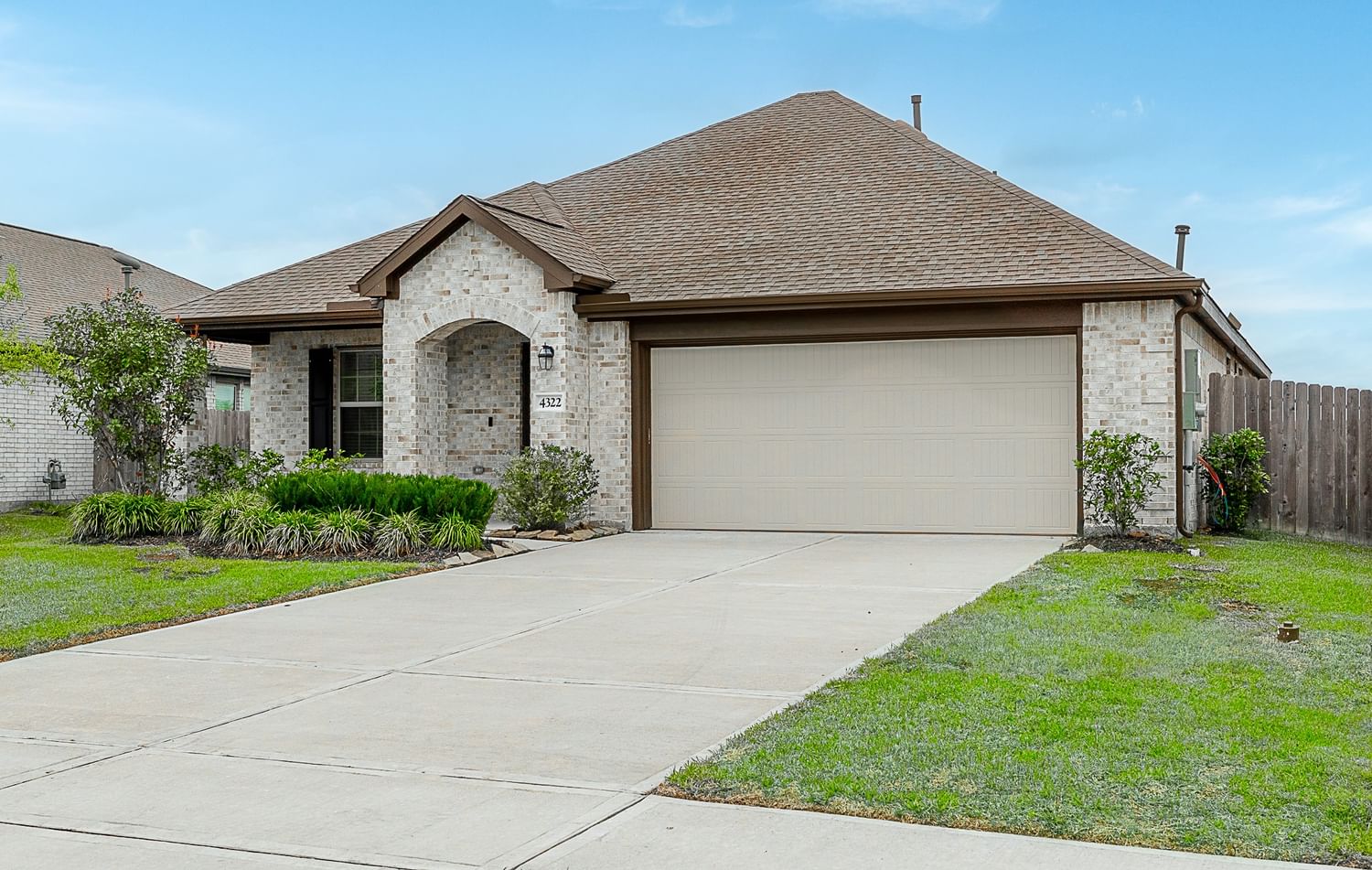 Real estate property located at 4322 Oakdale Mist, Galveston, Bayou Lakes Sec 4, Dickinson, TX, US