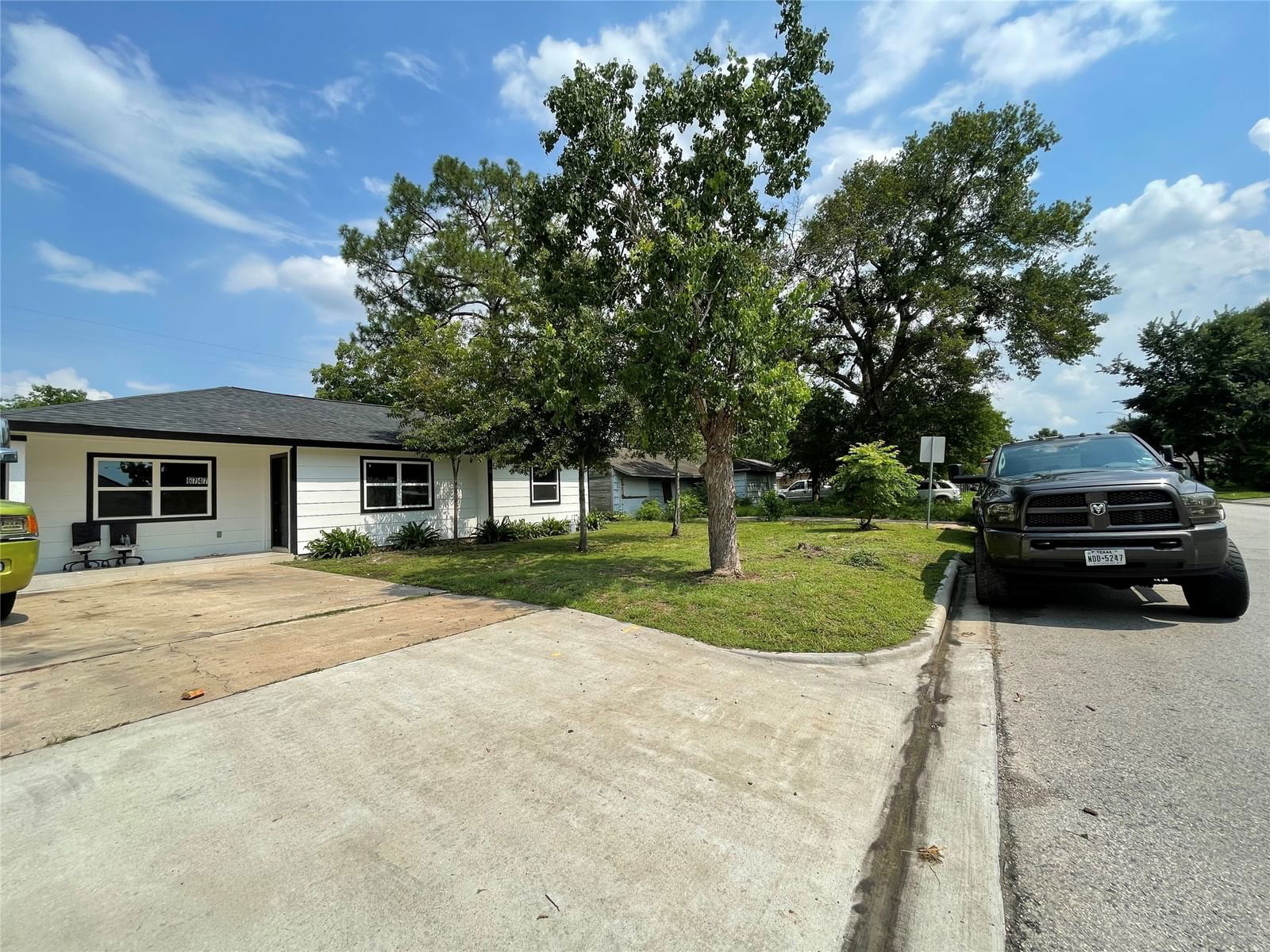 Real estate property located at 6747 Crestmont ST, Harris, Southcrest Sec 02, Houston, TX, US