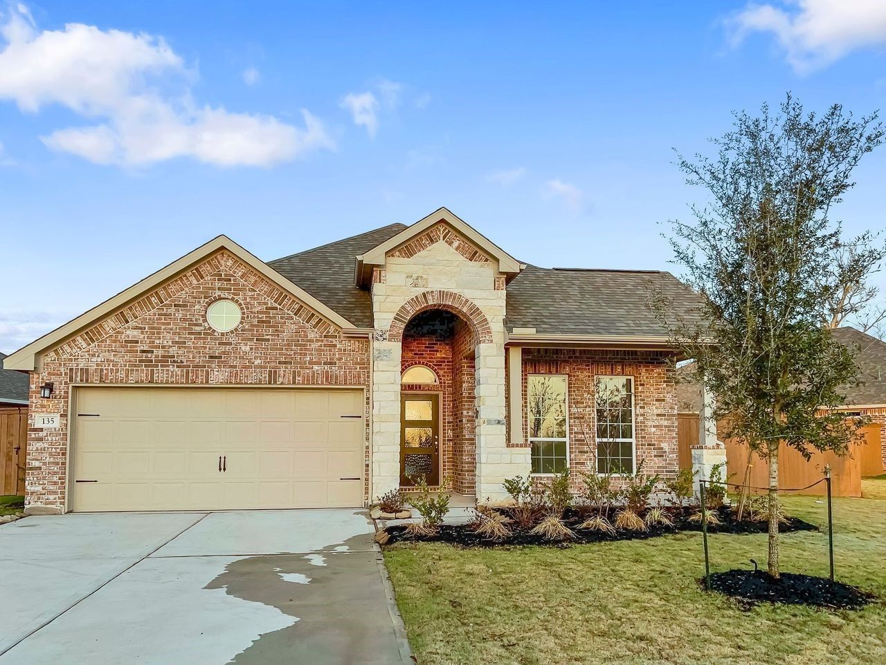Real estate property located at 135 Water Grass, Brazoria, Clute, TX, US
