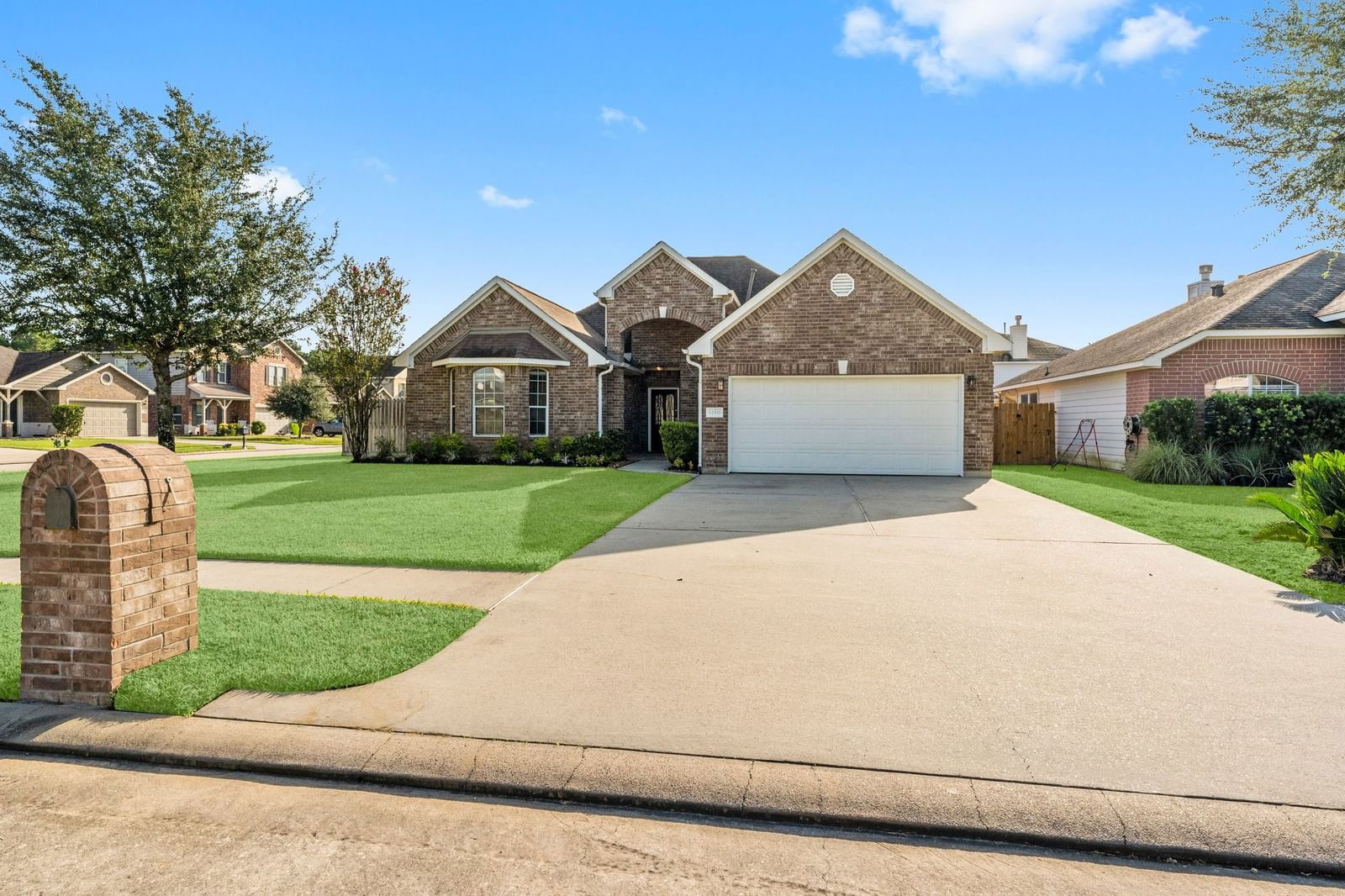 Real estate property located at 12911 Spruce, Harris, Pine Mdws, Tomball, TX, US