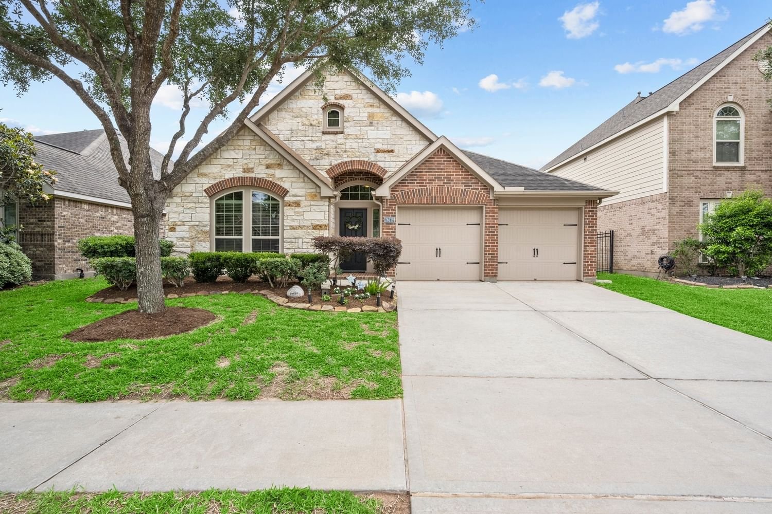 Real estate property located at 26219 Mercy Moss, Fort Bend, Canyon Village At Westheimer Lakes Sec 3, Richmond, TX, US