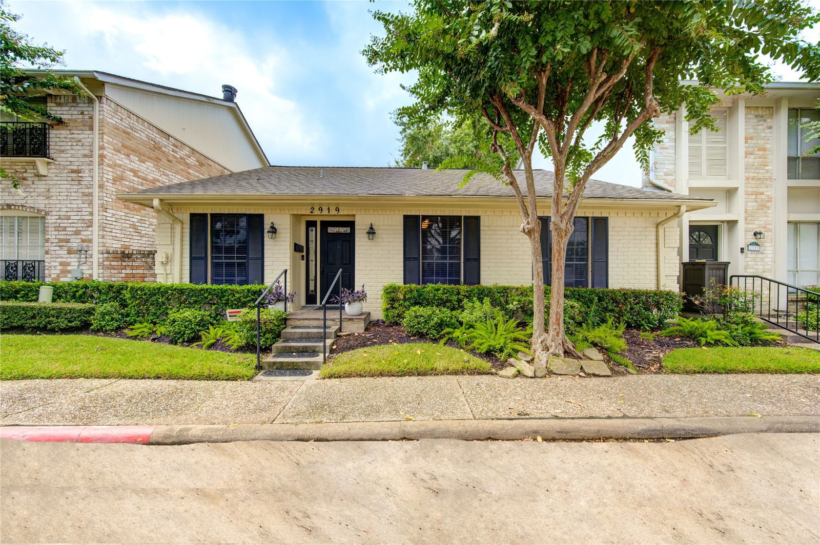 Real estate property located at 2919 Teague, Harris, Spring Shadows Twnhses Sec 01, Houston, TX, US