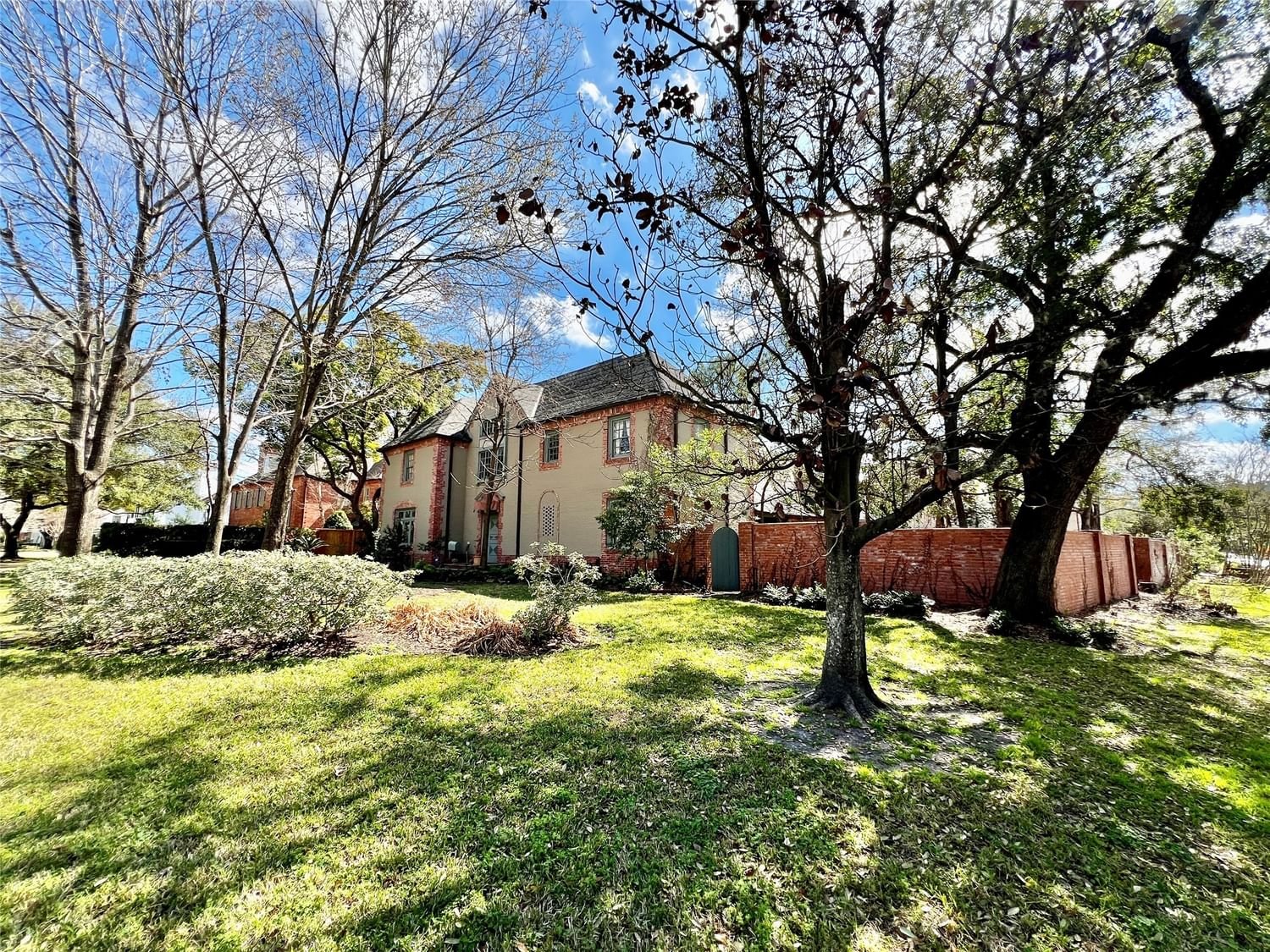 Real estate property located at 2235 Brentwood, Harris, River Oaks Sec 01, Houston, TX, US