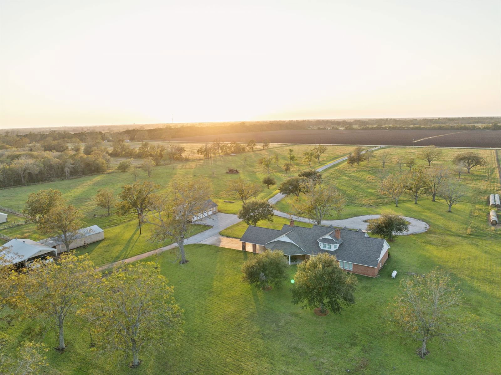 Real estate property located at 5908 County Road 135, Wharton, NA, Wharton, TX, US