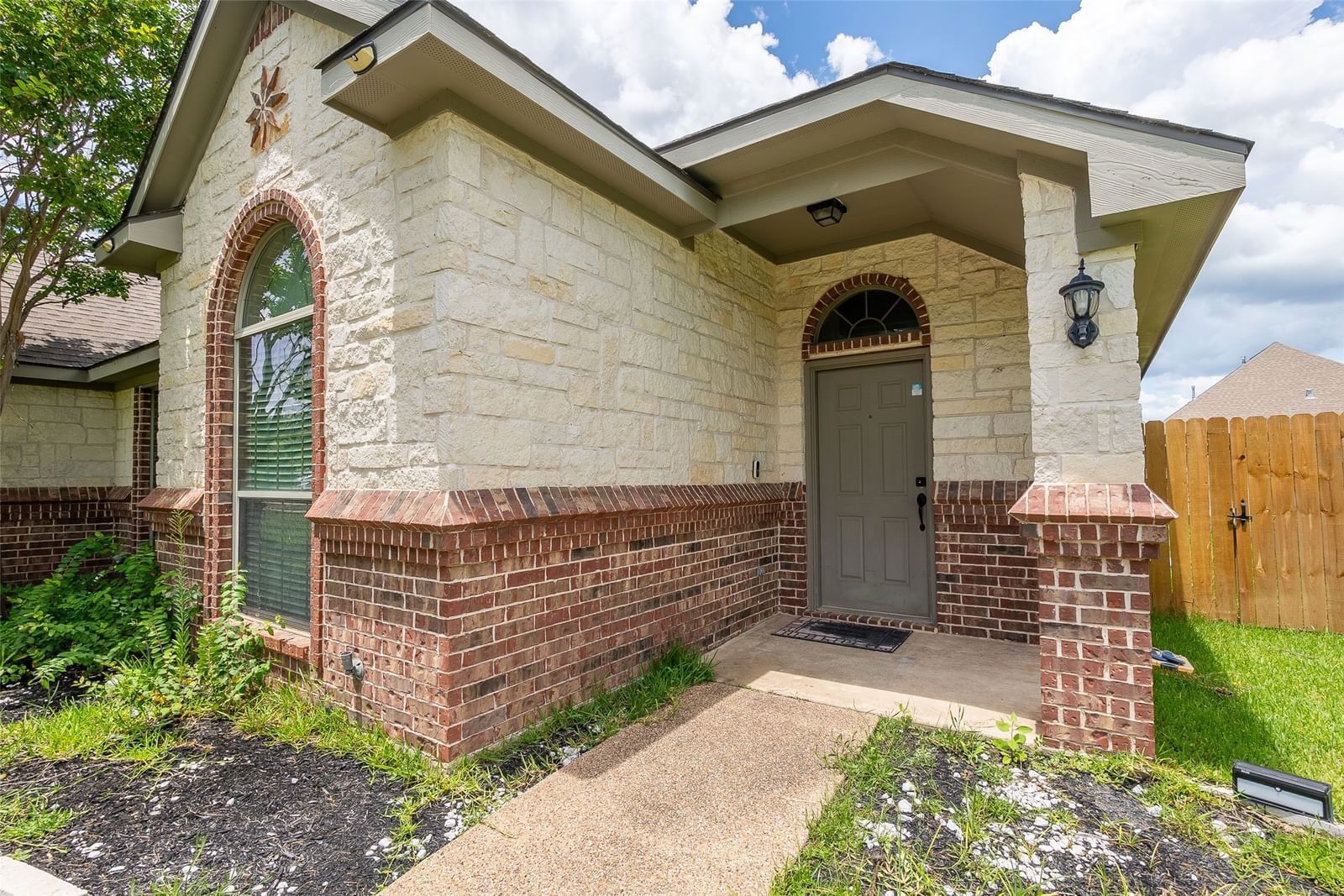 Real estate property located at 3907 Tournay, Brazos, Edelweiss Gartens, College Station, TX, US