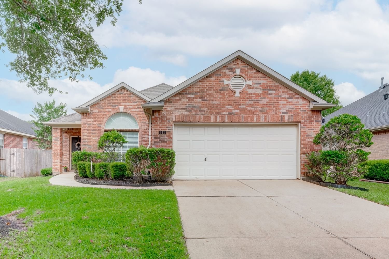 Real estate property located at 311 Autumn Creek, Fort Bend, Rivers Edge, Richmond, TX, US