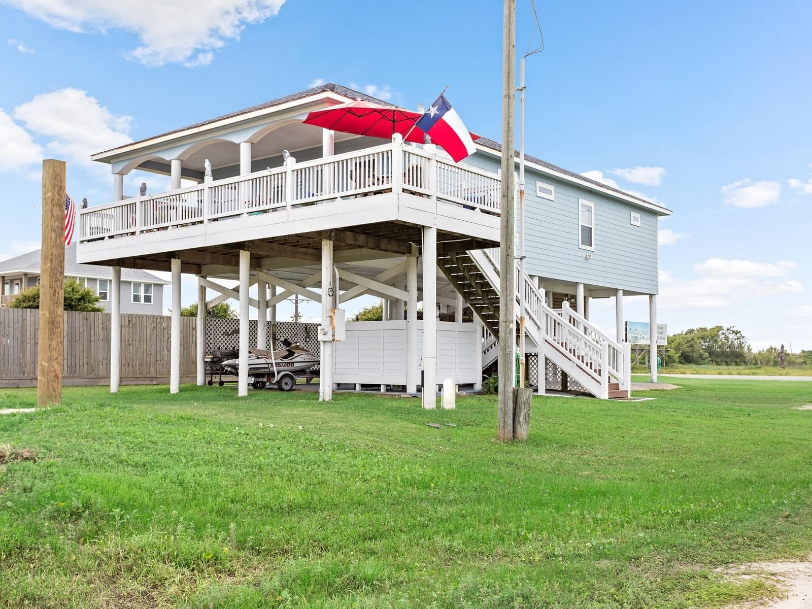 Real estate property located at 902 Hwy 87, Galveston, Hughes Frank A Sub Of Lt 7 C, Gilchrist, TX, US