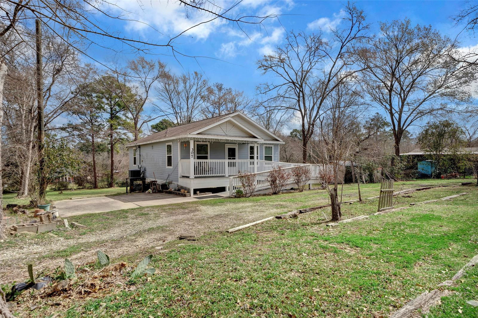 Real estate property located at 307 Gospel Hill, Walker, Smith Hill, Huntsville, TX, US