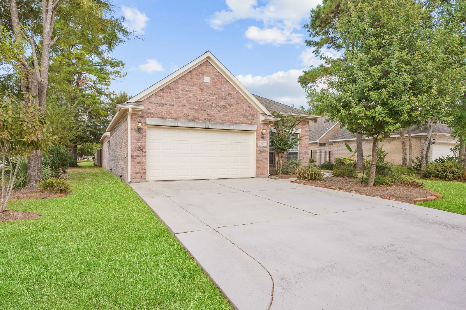 Real estate property located at 22 Pearl Garden, Montgomery, Wdlnds Windsor Lakes 04, Conroe, TX, US