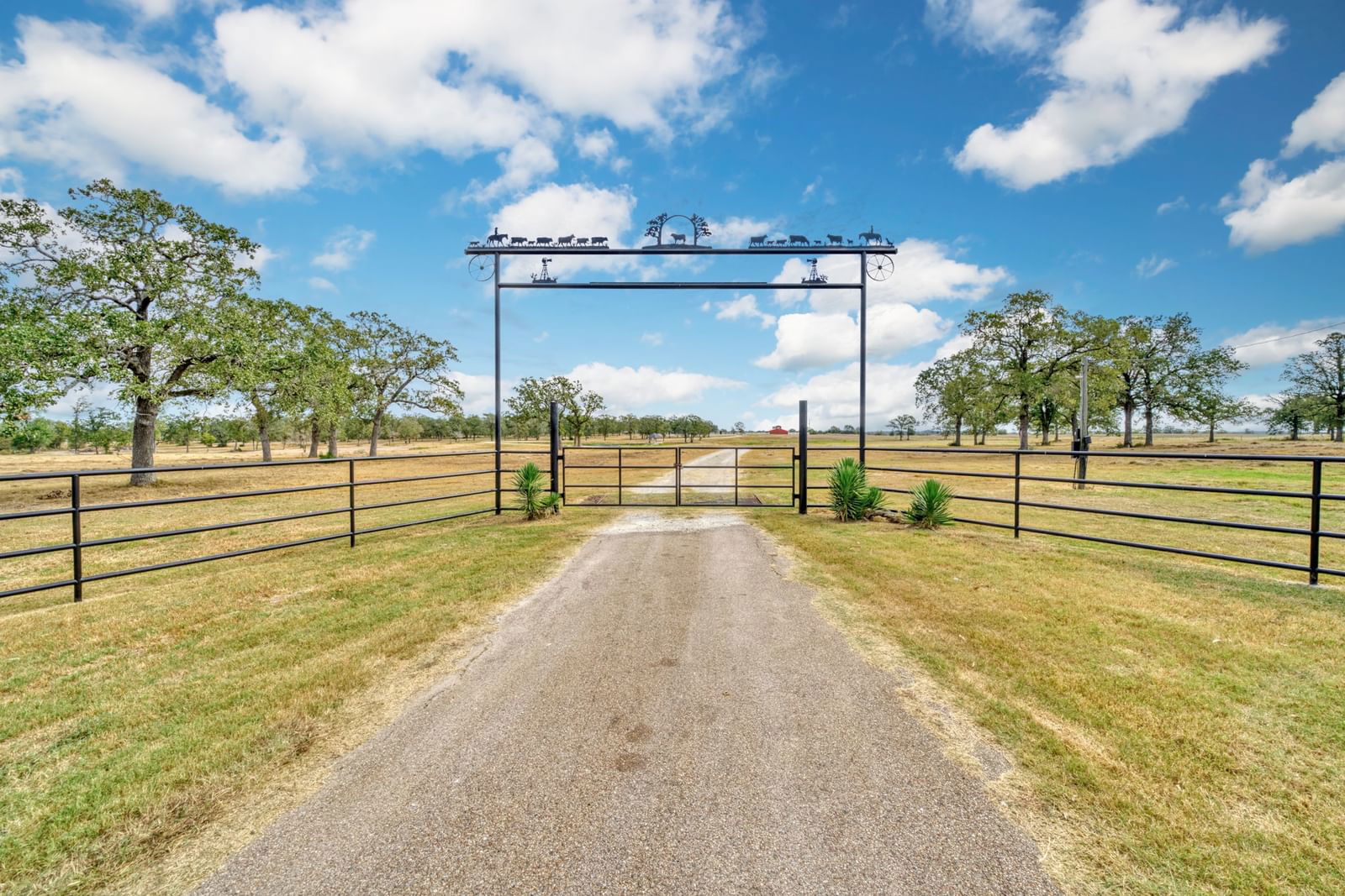 Real estate property located at 18500 Highway 90, Grimes, NA, Bedias, TX, US