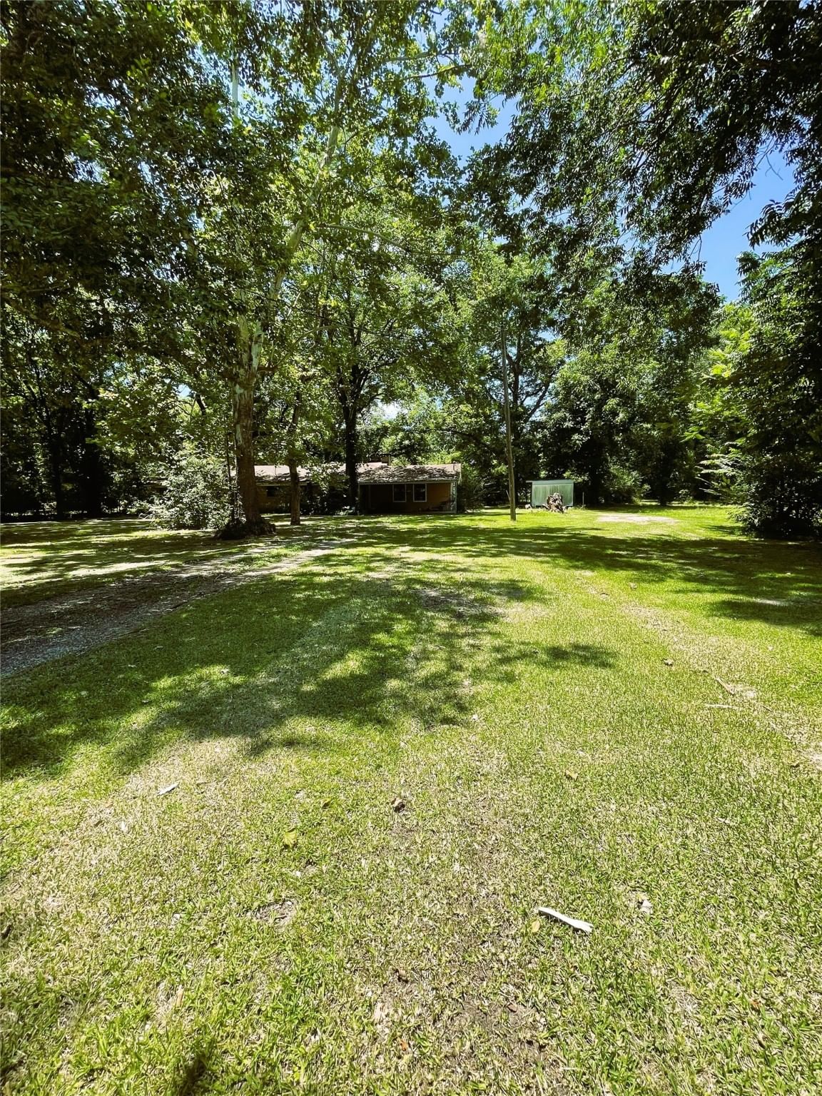 Real estate property located at 17084 Old Schoolhouse, Hardin, Conzleman Add, Batson, TX, US