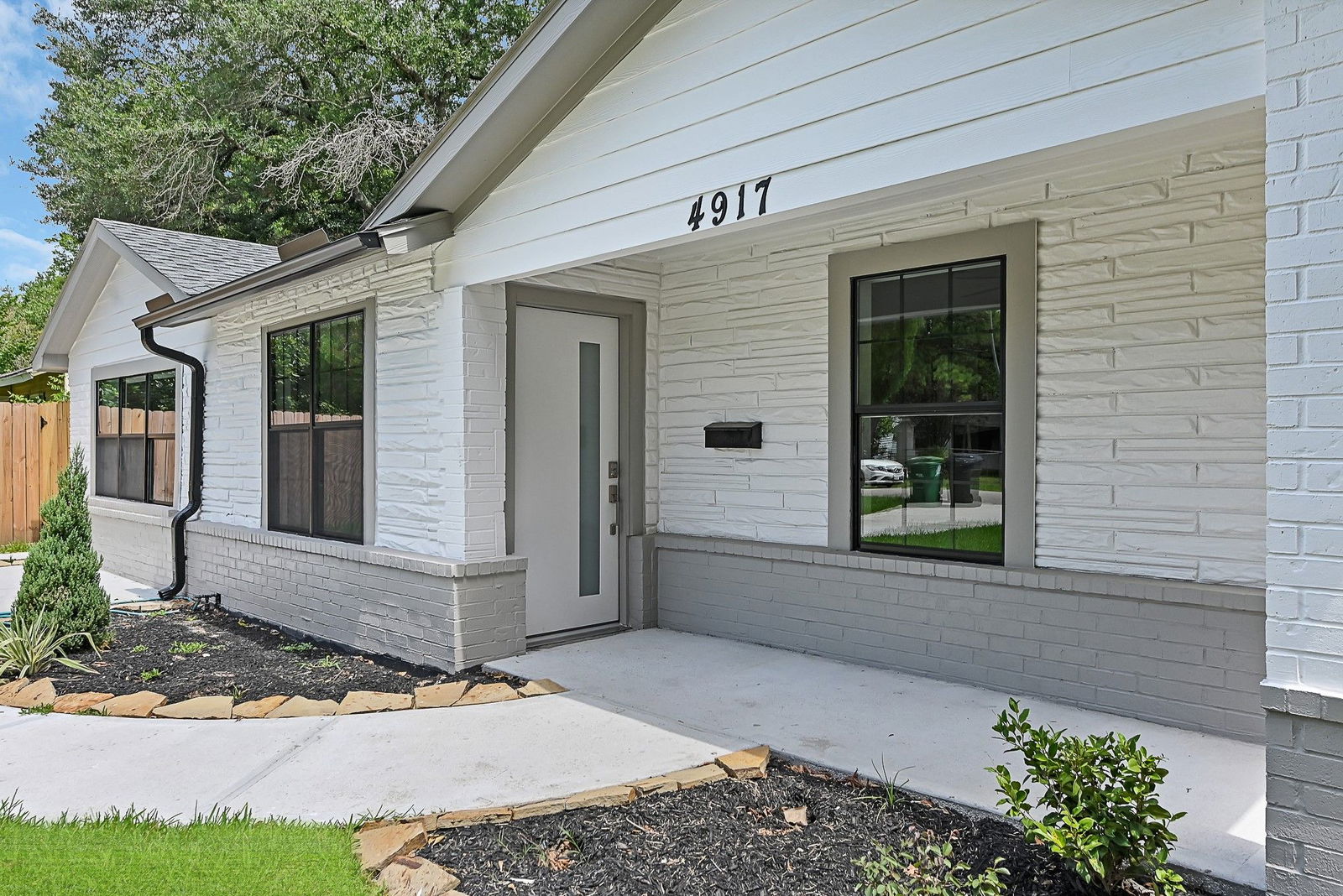 Real estate property located at 4917 Angleton, Harris, Houston, TX, US