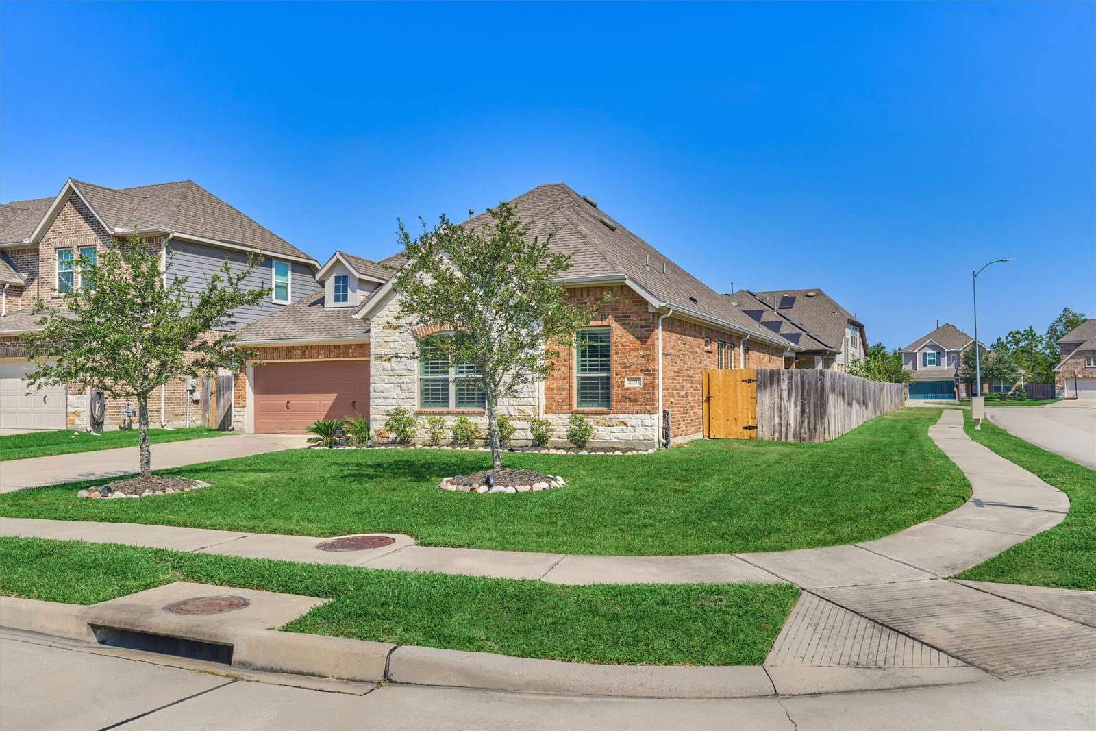 Real estate property located at 31771 Twin Timbers, Montgomery, Falls At Imperial Oaks, Spring, TX, US