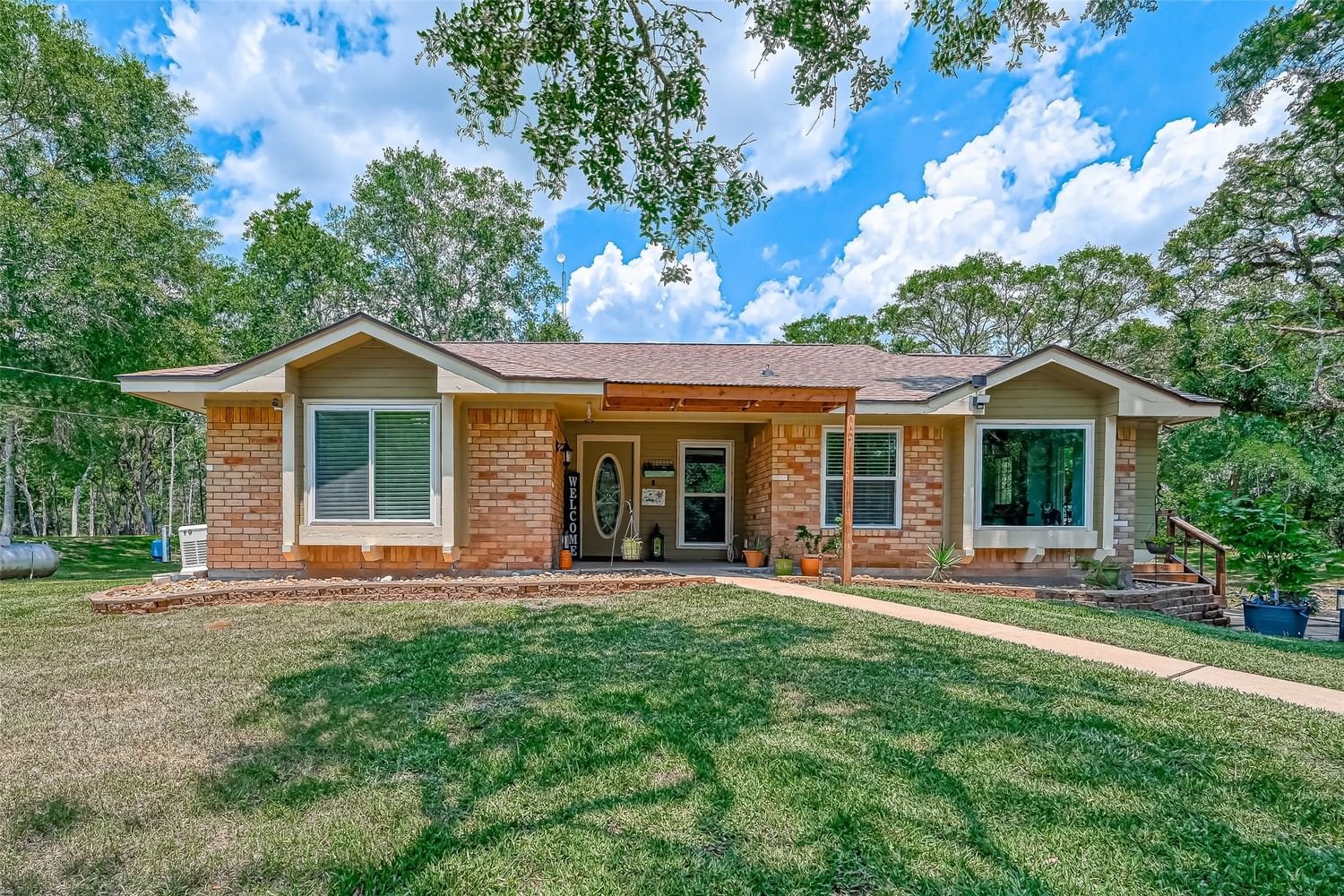 Real estate property located at 20503 Forest, Brazoria, Thos Allsberry, Damon, TX, US