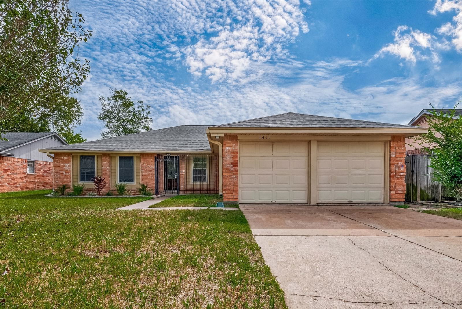 Real estate property located at 1411 Twining Oaks, Fort Bend, Hunters Glen Sec 1, Missouri City, TX, US