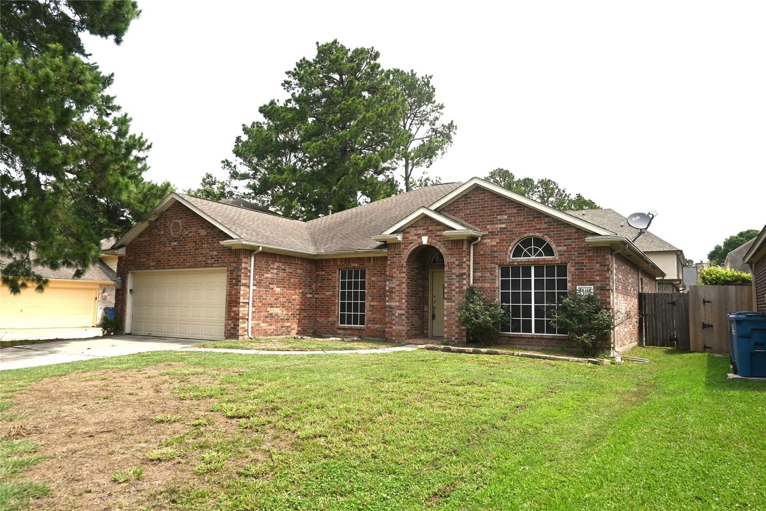 Real estate property located at 18414 Polo Meadow, Harris, Walden/Lake Houston Ph 03, Humble, TX, US