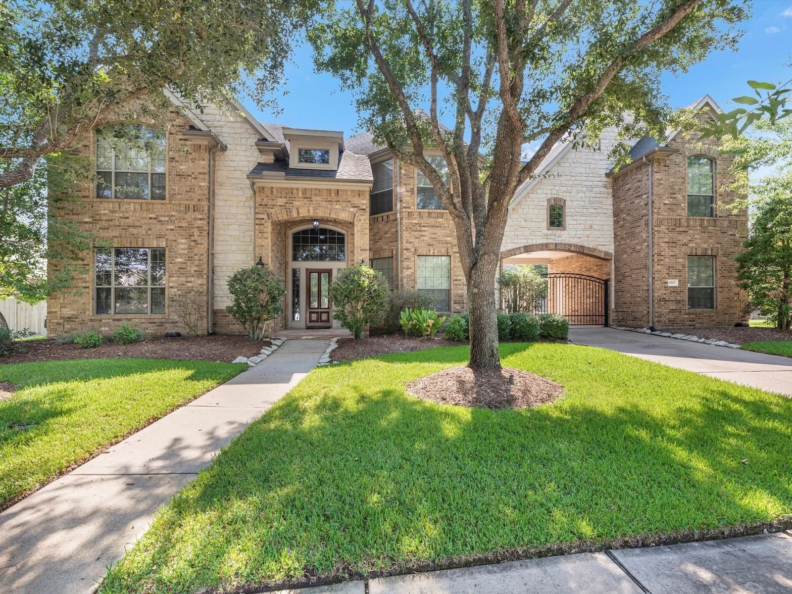Real estate property located at 4807 Riverstone Crossing, Fort Bend, The Crossing At Riverstone Sec 2, Sugar Land, TX, US