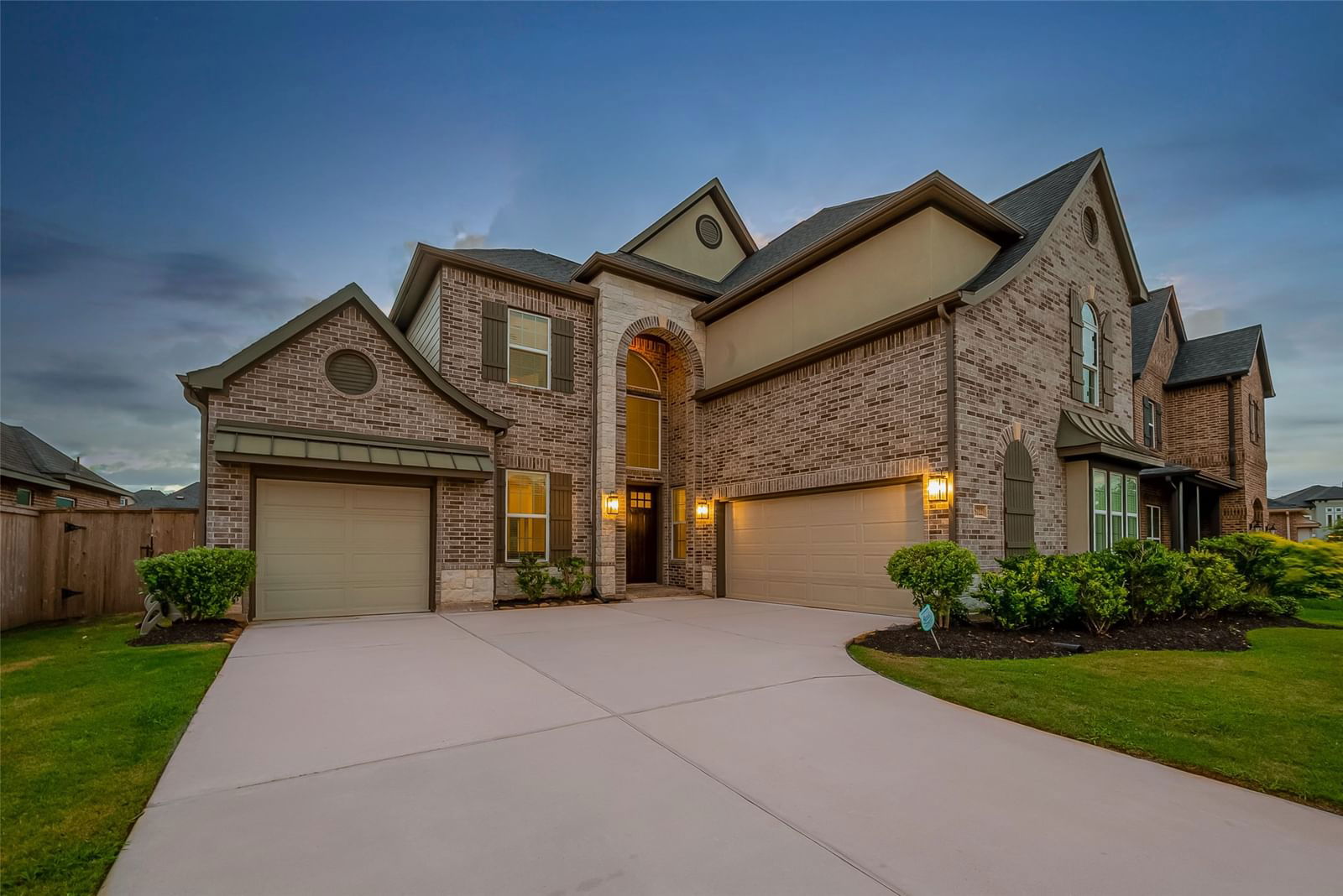 Real estate property located at 6722 Cascade Manor, Fort Bend, The Grove At Riverstone Sec 1, Sugar Land, TX, US