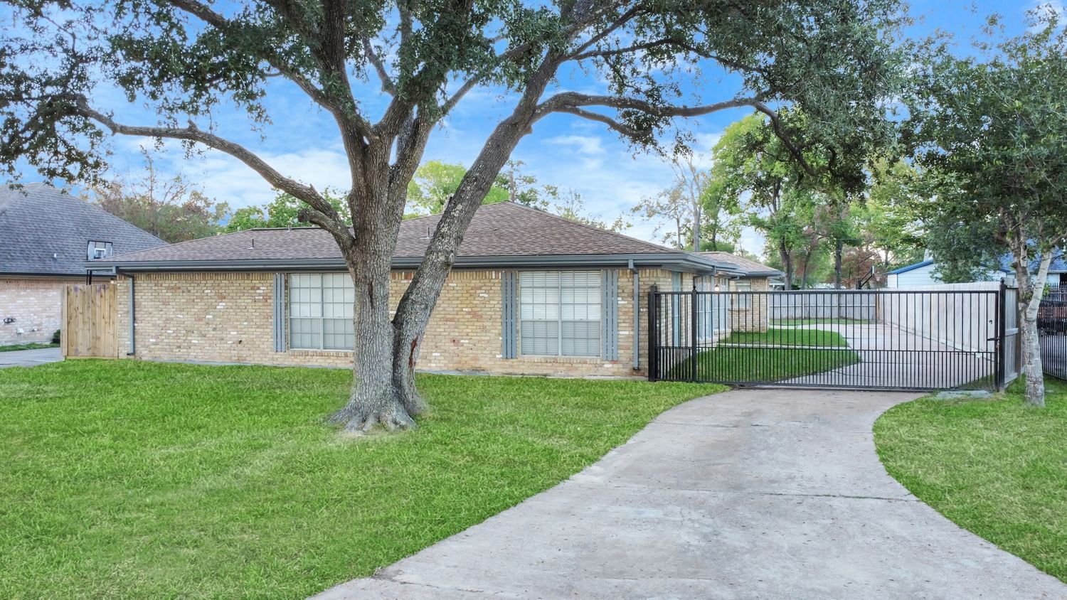 Real estate property located at 606 Post Oak, Harris, Nathaniel Lynch Surv Abs #44, Baytown, TX, US