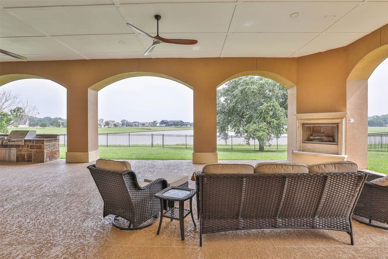 Real estate property located at 3807 Tierra Amarilla, Fort Bend, Lakes Of Mission Grove, Richmond, TX, US