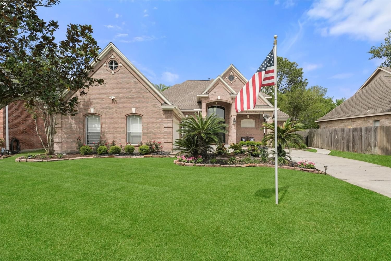 Real estate property located at 8227 Shoregrove, Harris, Atascocita Shores, Houston, TX, US