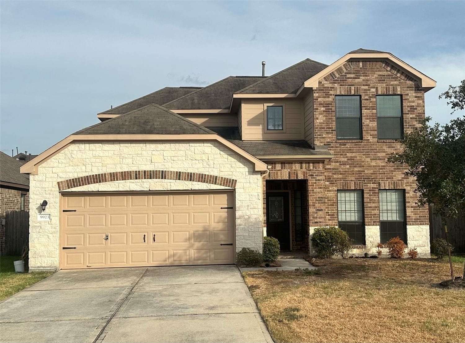Real estate property located at 9923 Red Tamarack, Harris, Pine Trace Village Sec 5, Tomball, TX, US